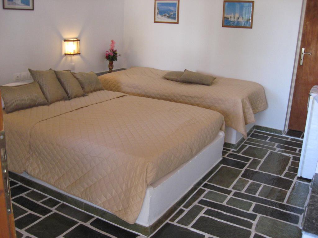 Pension Irini-Vicky Иос Экстерьер фото