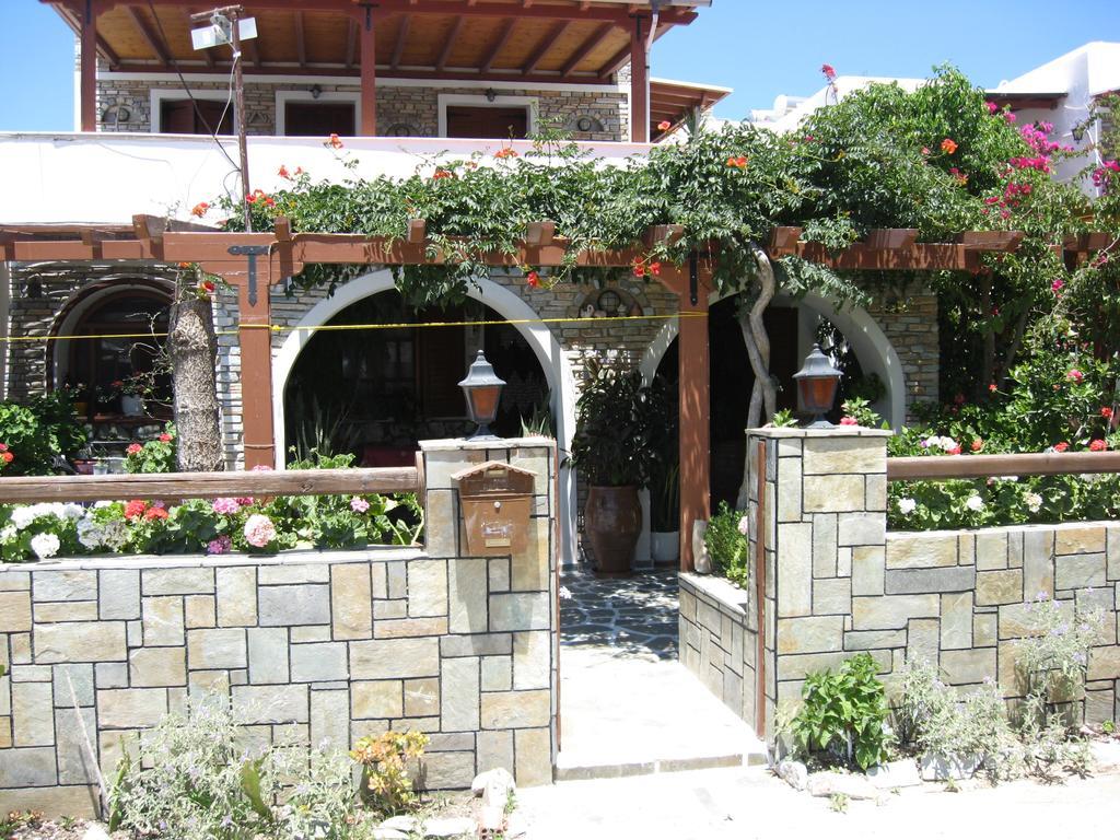 Pension Irini-Vicky Иос Экстерьер фото