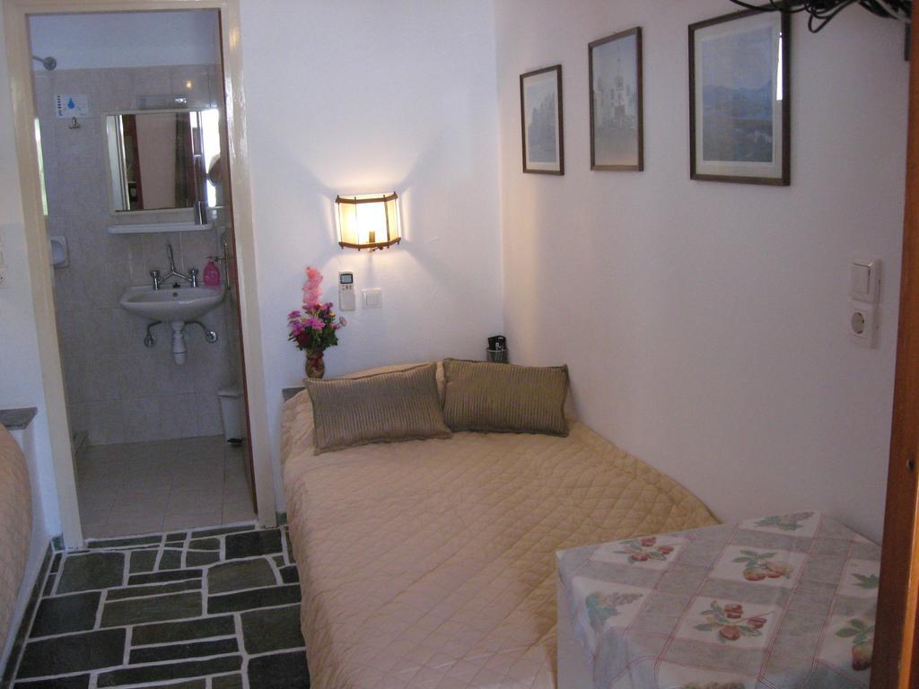 Pension Irini-Vicky Иос Экстерьер фото