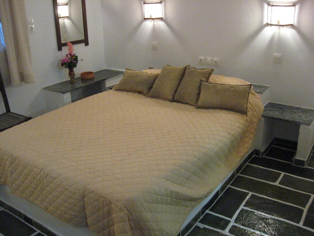 Pension Irini-Vicky Иос Экстерьер фото