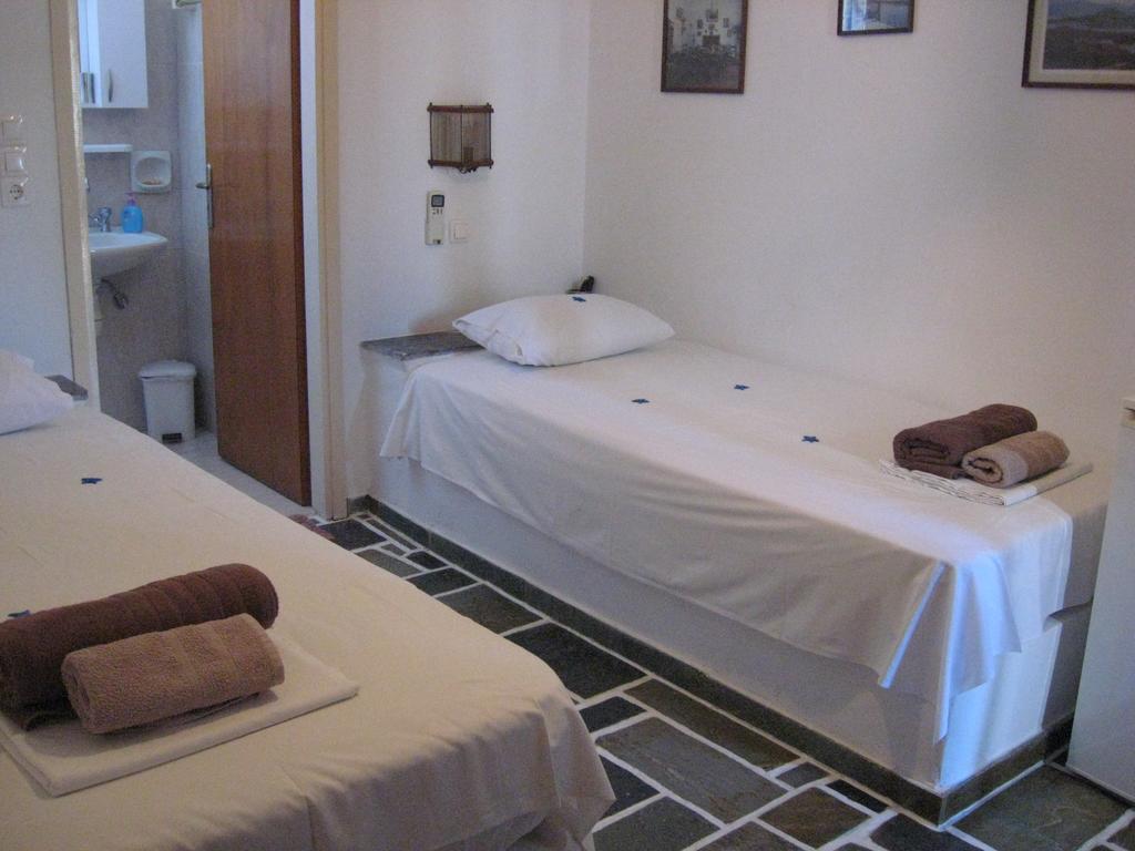 Pension Irini-Vicky Иос Экстерьер фото