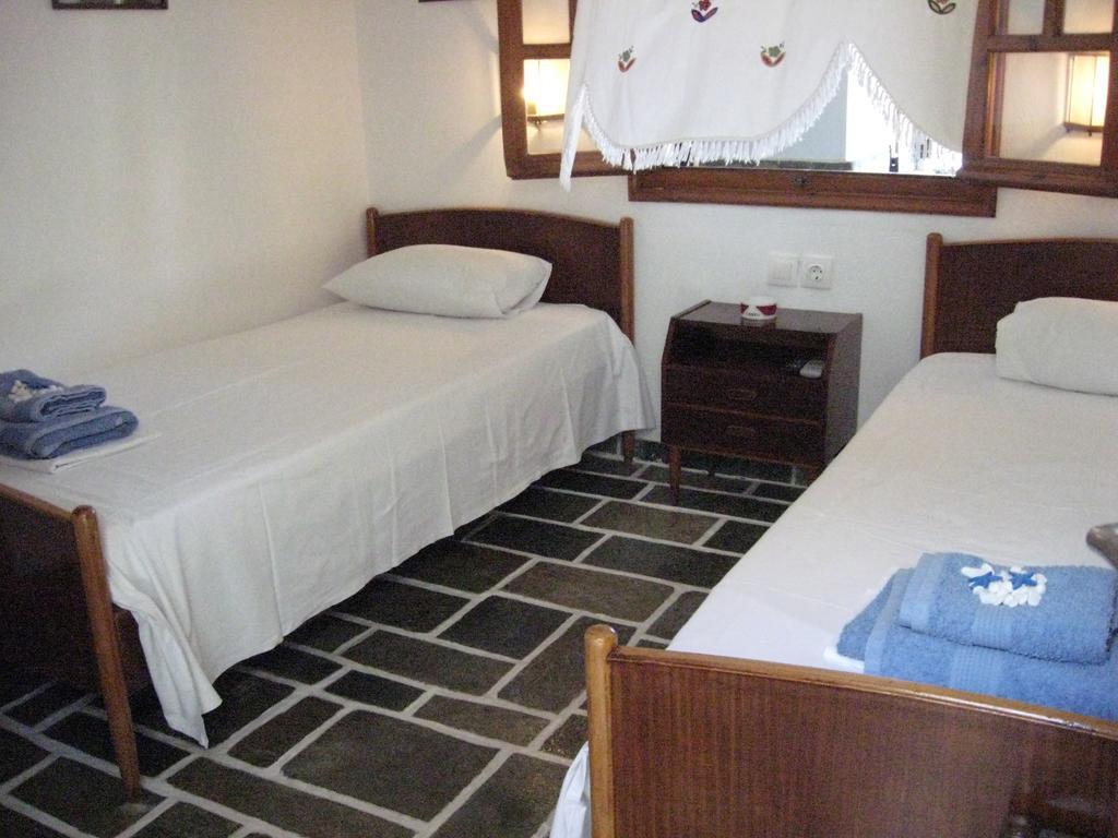 Pension Irini-Vicky Иос Экстерьер фото
